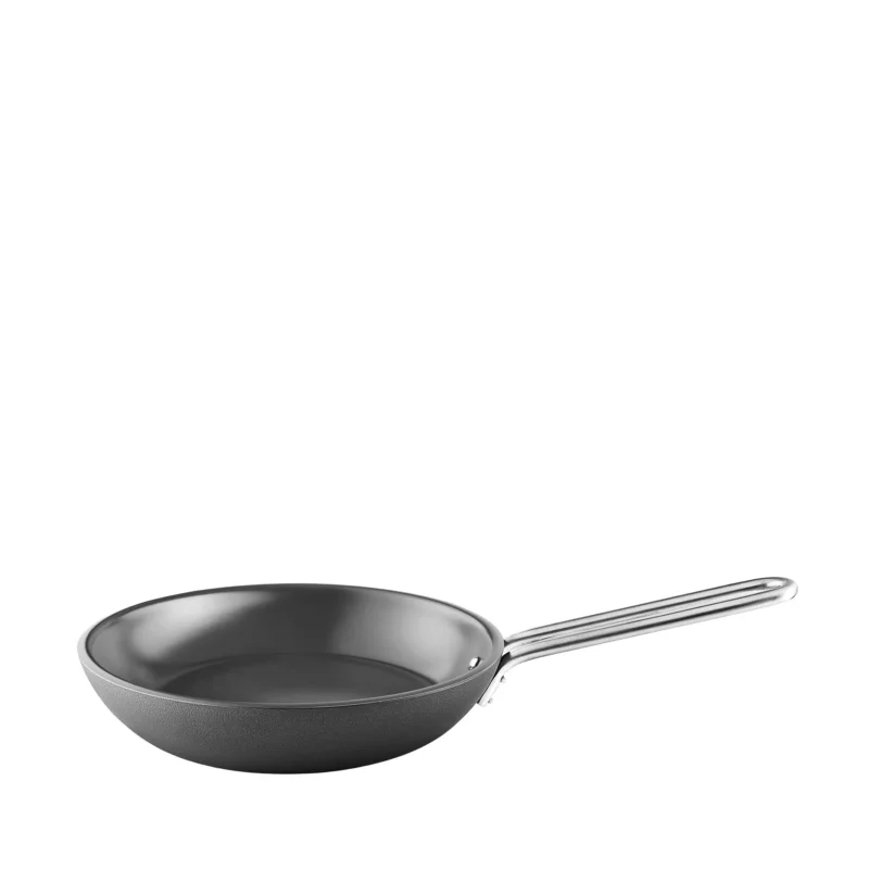 Professionelle Bratpfanne Ø24 cm Titan