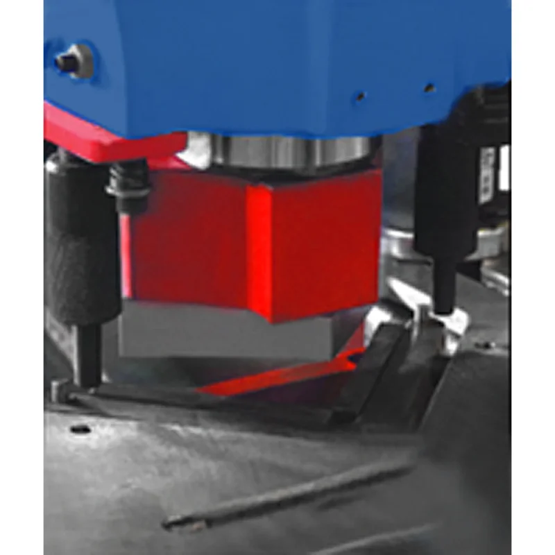 Produktbild von V-Messersatz 100 x 100 mm für Ausklinkstation inklusive Aufnahmen und Tisch für HPS 115DS