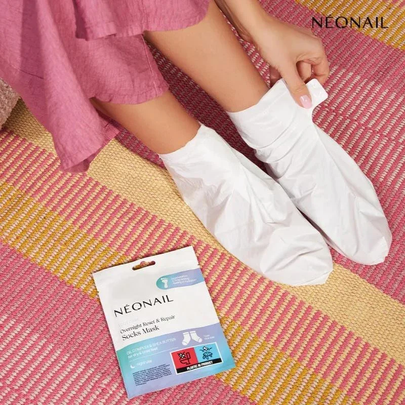 Overnight Reset & Repair Socks Mask Neonail