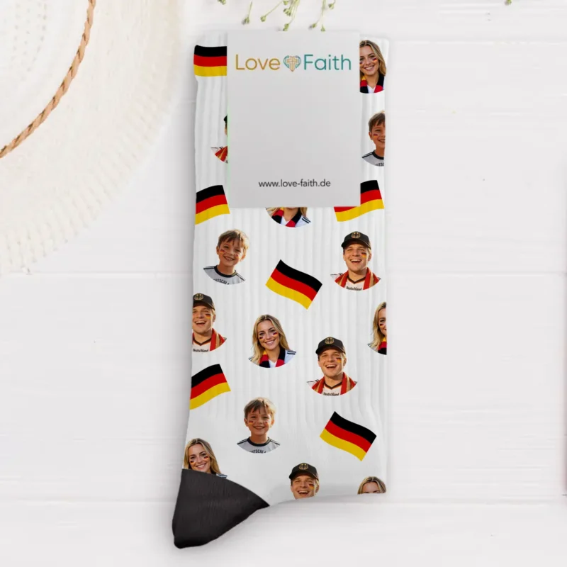 Personalisierte Socken für Fußball Fans zur WM 2026 WM Socken
