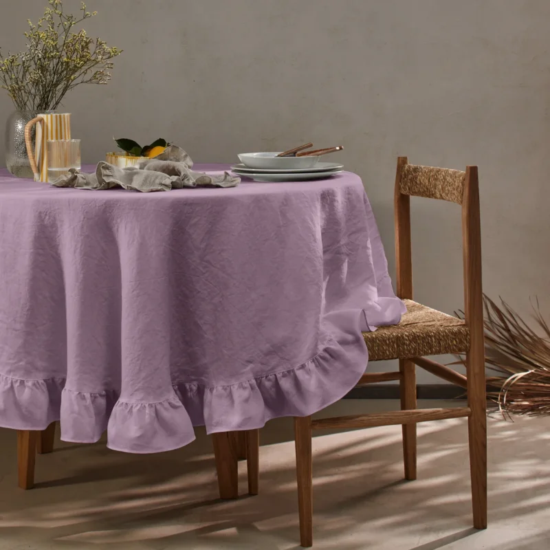 Nappe ronde sur mesure à volant en lin lilas