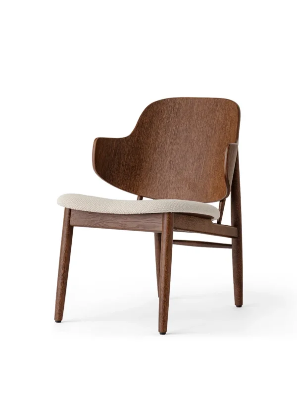 Audo Copenhagen - The Penguin Lounge-Sessel aus Holz, sitzgepolstert