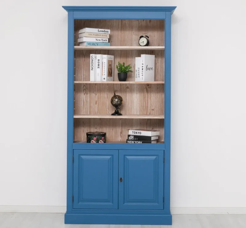 Landhaus Bücherregal aus Massivholz mit Schranktüren in verschiedenen Farben