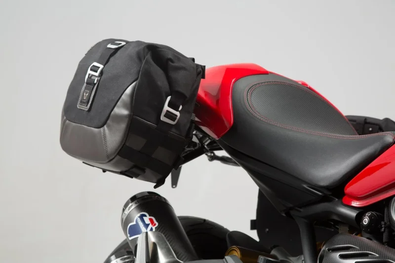 Ducati Monster 1200 R [2016] - Legend Gear LC1 & LC2 Seitentaschensystem Black Edition – Bild 1