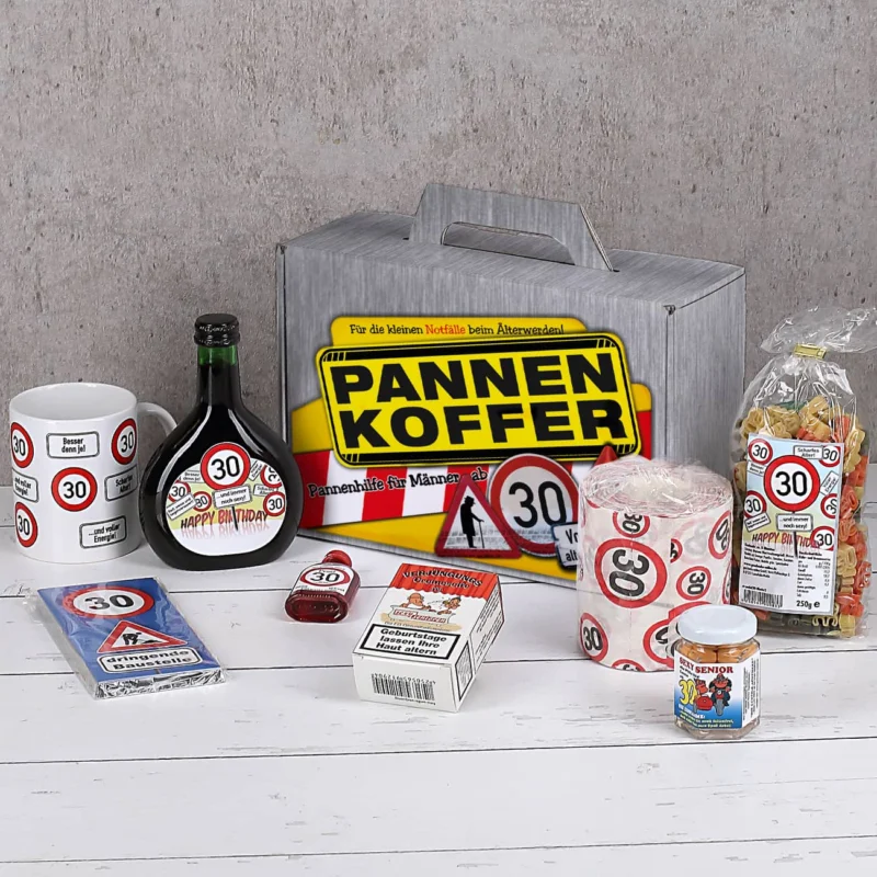 Pannenkoffer mit vielen lustigen Produkten
